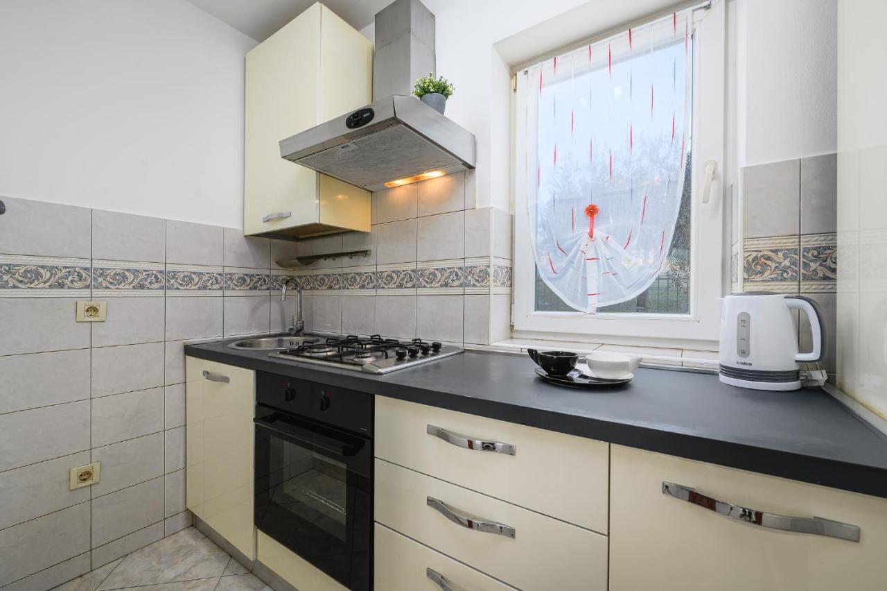 Stancija Amorozo 6 Apartamento